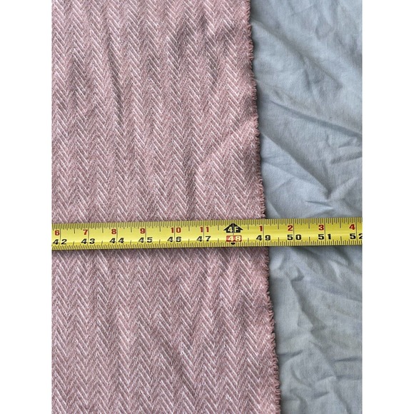 Nido Notte Made In Italy Throw Blanket 56x49 Pink Cream Chevron Stripes Fringed - Picture 9 of 12